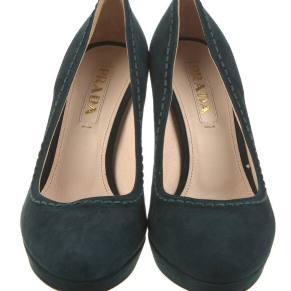 Prada Pumps - Picture 2 of 5